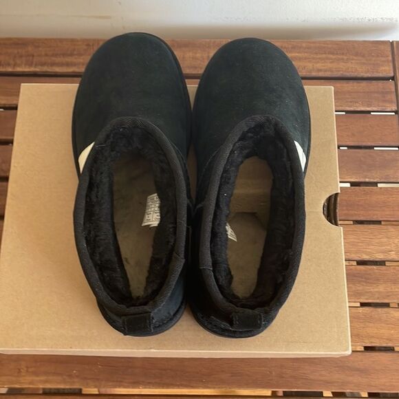 UGG Classic Ultra Mini Chopd Booties Black US Women Size 7/UK 5/EU 38 - Picture 7 of 13